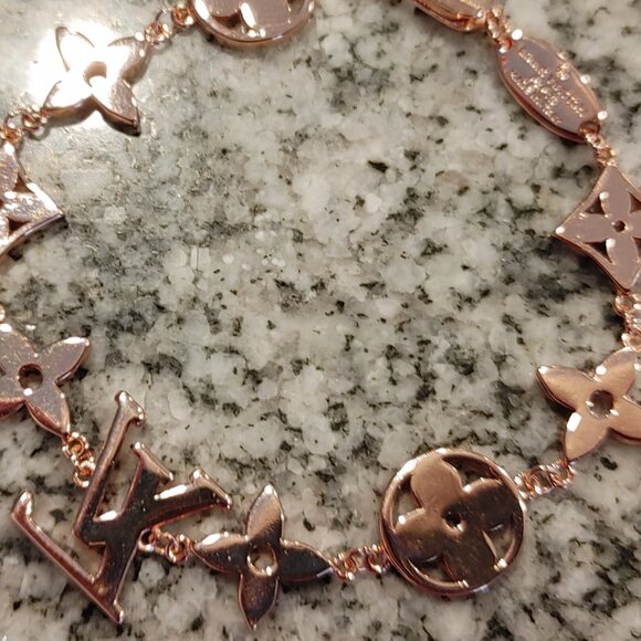Louis Vuitton Women's Bracelet - Picture 9 of 9